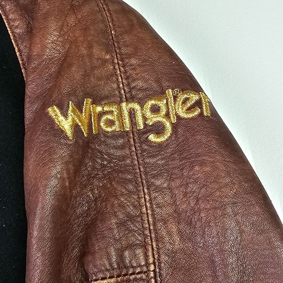 Vtg 2000 Cripple Creek PBR Wrangler Presented Las Vegas Leather Bomber, Kids 6/7 - Picture 9 of 9